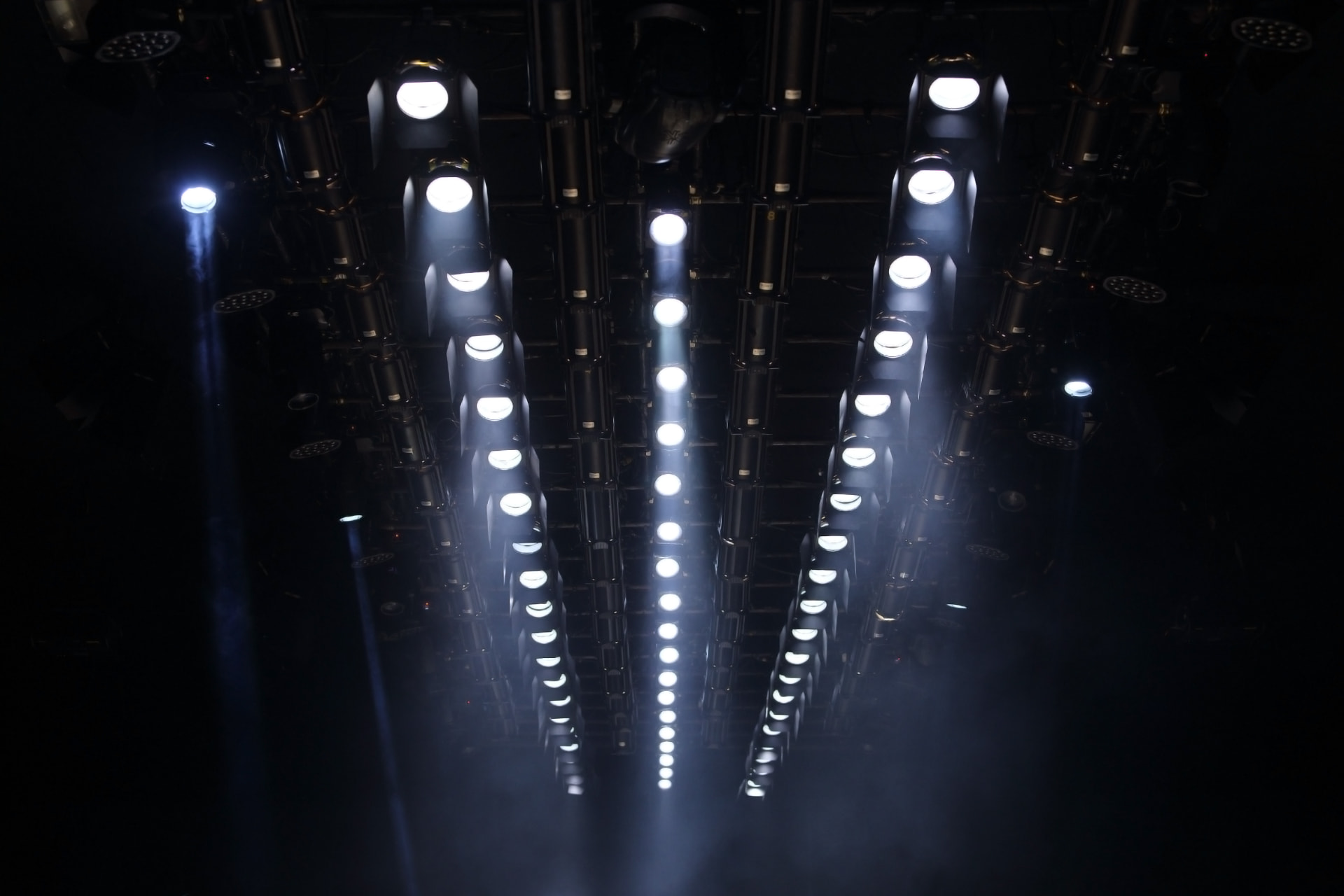 Overhead performance lighting rig